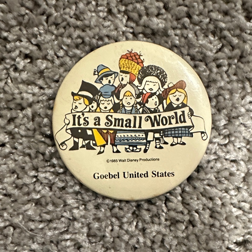 Goebel It's a Small World Button - Multicolor
